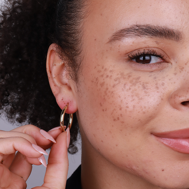 Essential Huggie Hoops